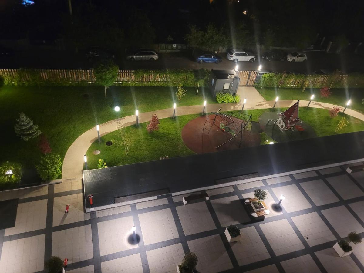 Apartment In Bucharest, Baneasa Green Area 외부 사진